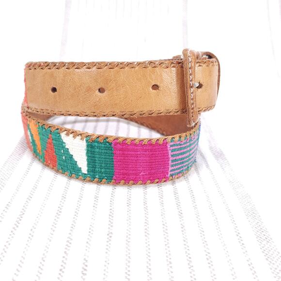 Vintage Guatemalan Embroidered Leather Belt Size 28 Boho Artisan Handmade Artsy - Picture 6 of 8